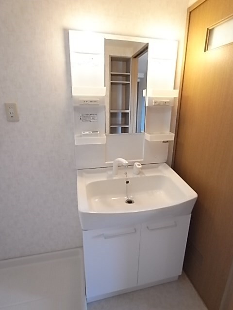 ラシュレ・ウエスト六甲の物件内観写真