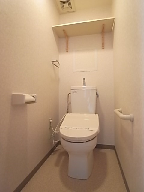 ラシュレ・ウエスト六甲の物件内観写真