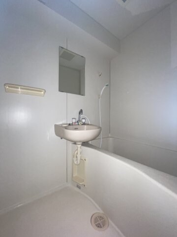 JUN中山手の物件内観写真