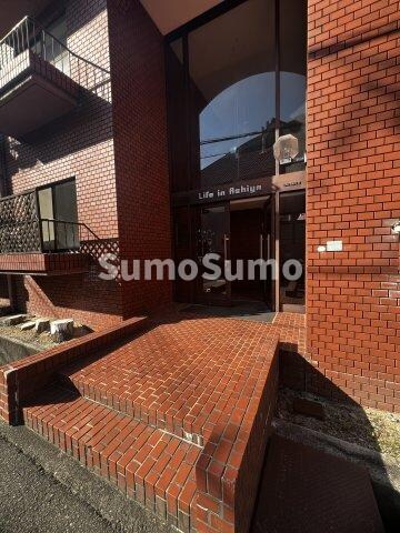 芦屋川駅 徒歩3分 2階の物件外観写真