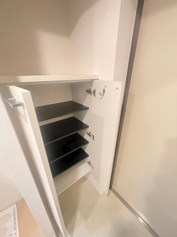 セレニテ神戸元町の物件内観写真