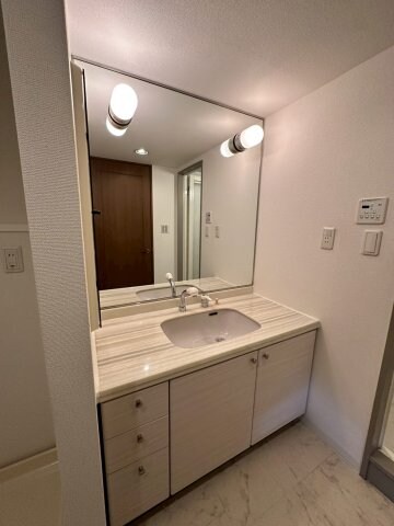 西宮駅 徒歩3分 26階の物件内観写真