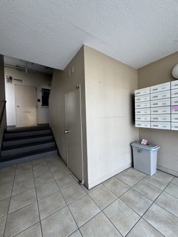 篠原南マンションの物件外観写真