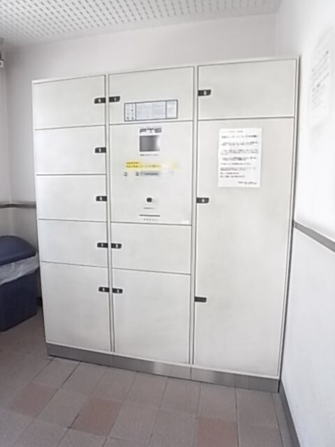 ユニテソリステ津門川の物件外観写真