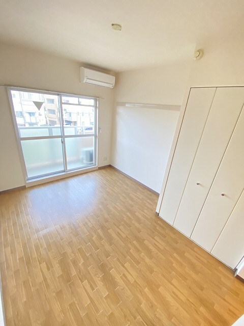 ユニテソリステ津門川の物件内観写真