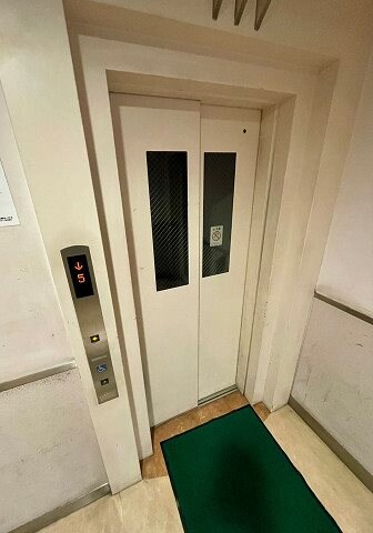 ユニテソリステ津門川の物件外観写真