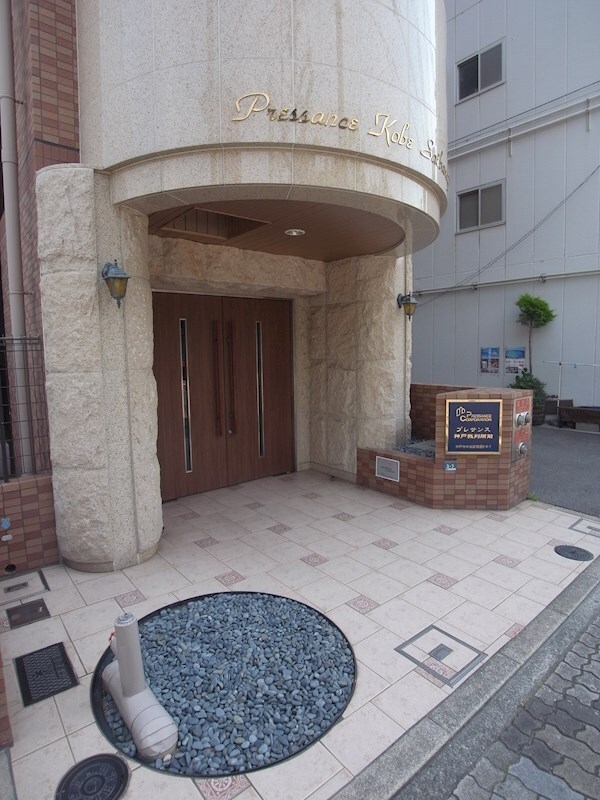 プレサンス神戸裁判所前の物件外観写真