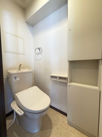 摂津本山駅 徒歩3分 4階の物件内観写真