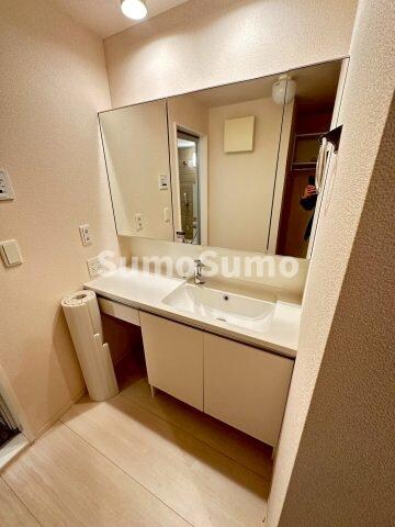 ワンウェーブ霞ヶ丘の物件内観写真