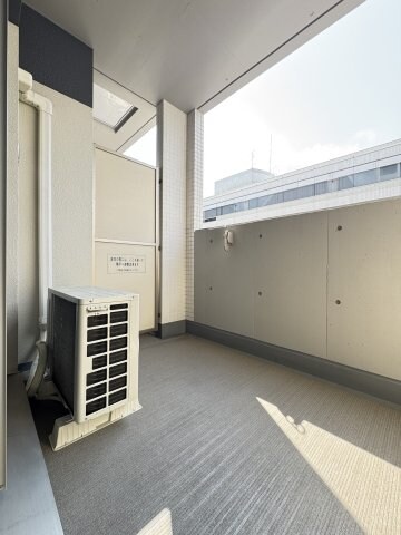 元町駅 徒歩3分 8階の物件内観写真