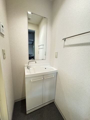 元町駅 徒歩3分 8階の物件内観写真