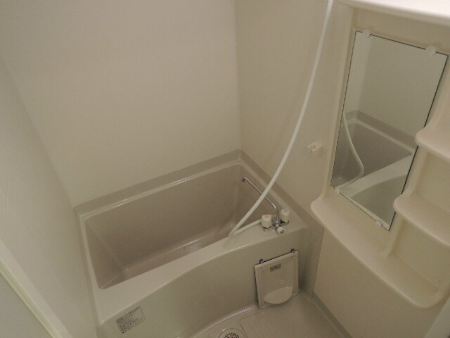 プレサンスみなと元町駅前の物件内観写真