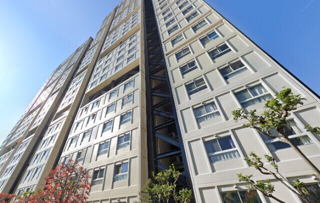 アステム芦屋２-１住棟の物件外観写真