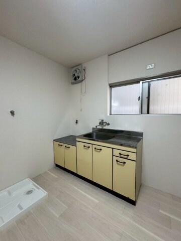 チャンピオン兵庫ビルの物件内観写真