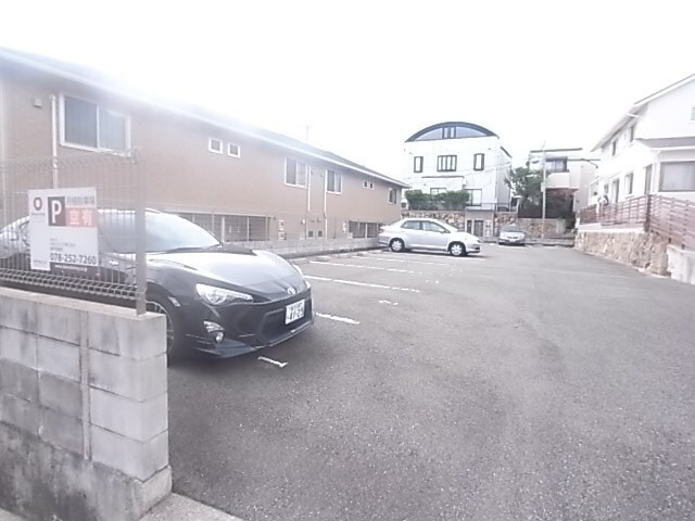 サニーレジデンスの物件外観写真