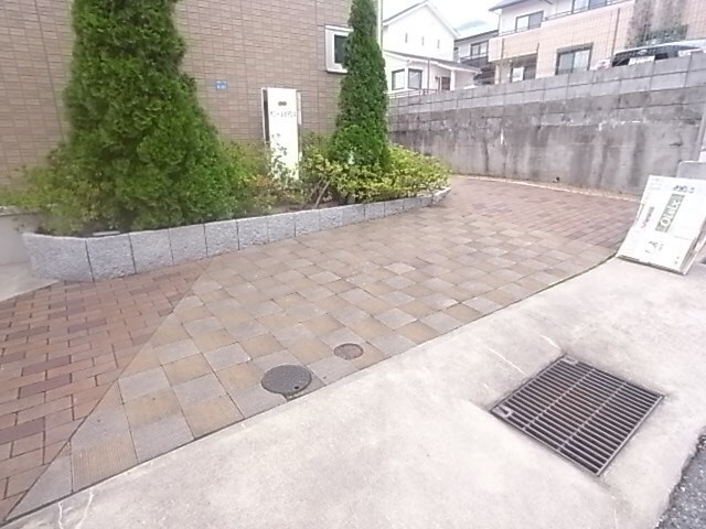 サニーレジデンスの物件外観写真