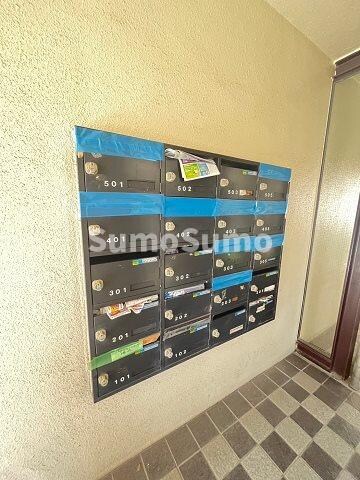 パレラフィネ甲子園口の物件外観写真