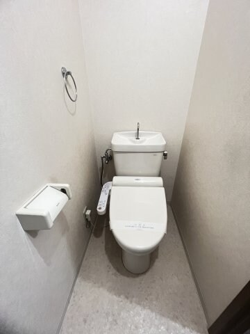 岡本駅 徒歩10分 2階の物件内観写真