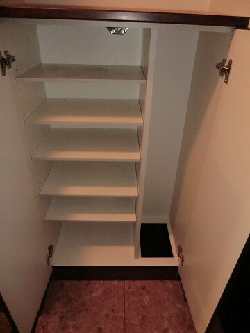 リーガル新神戸の物件内観写真