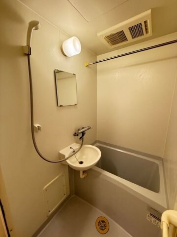 レオパレス岡本の物件内観写真