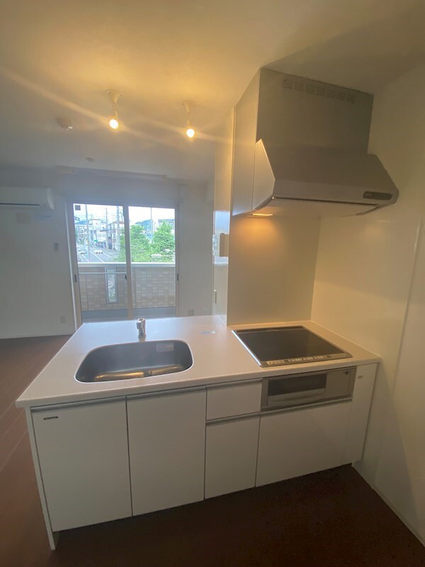 リバープレイス中山手の物件内観写真