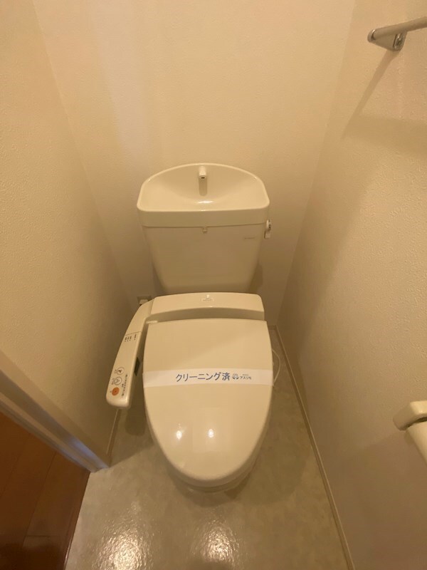 リバープレイス中山手の物件内観写真