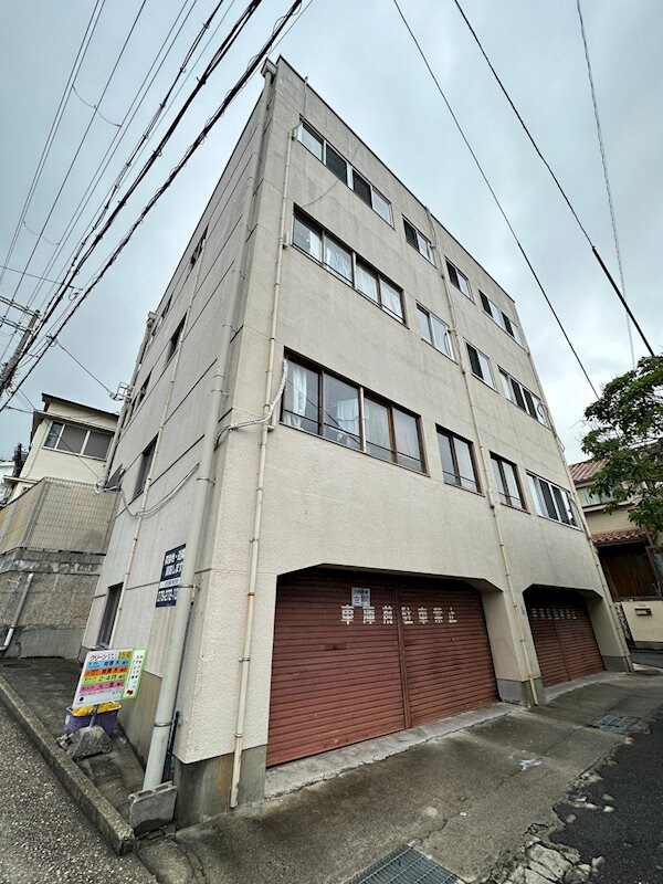 国玉マンションの物件外観写真