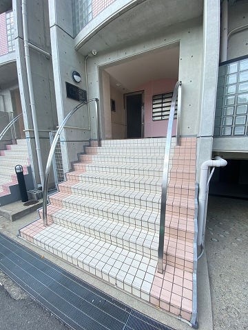 門戸厄神駅 徒歩3分 1階の物件外観写真