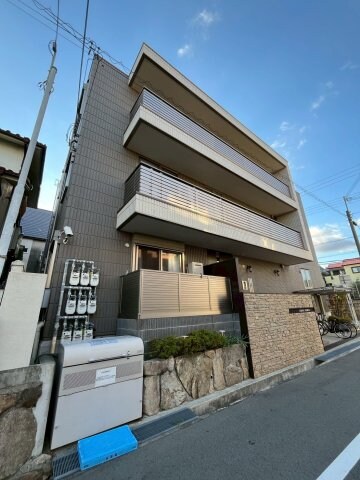 甲子園駅 徒歩3分 1階の物件外観写真