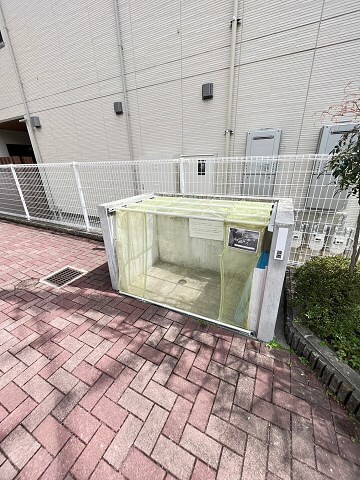 苦楽園口駅 徒歩2分 3階の物件外観写真