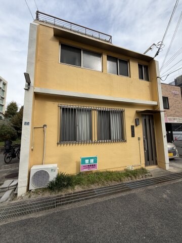 マンション平和の物件外観写真