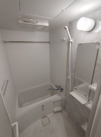 セレニテ神戸ミラクの物件内観写真