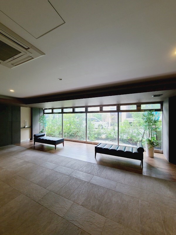 西宮駅 徒歩5分 3階の物件外観写真