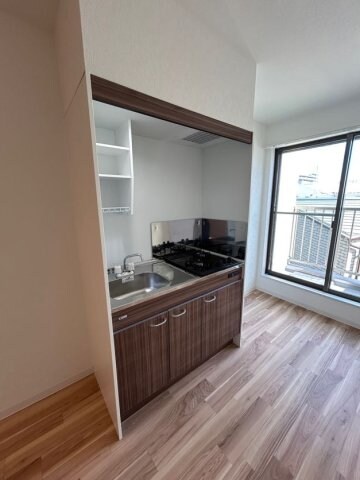 湊川公園駅 徒歩12分 3階の物件内観写真