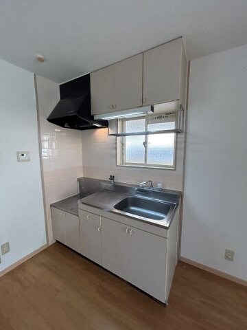 湊川公園駅 徒歩12分 2階の物件内観写真