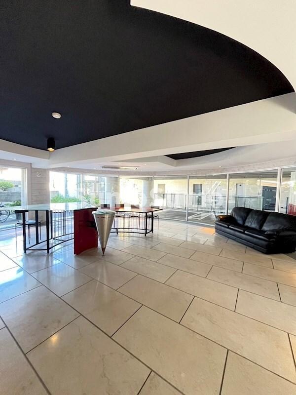 芦屋川駅 徒歩8分 1階の物件外観写真