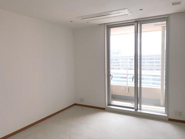 青山パークタワーの物件内観写真