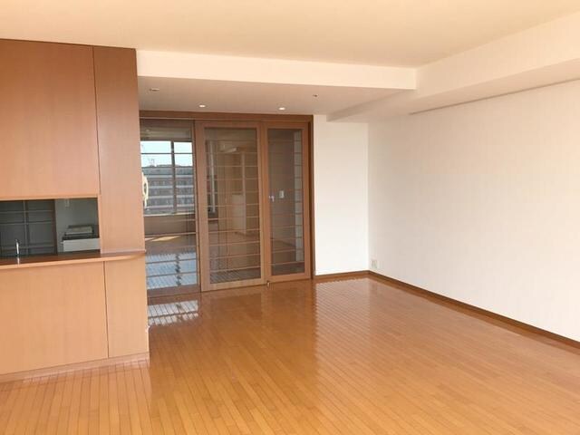 青山パークタワーの物件内観写真