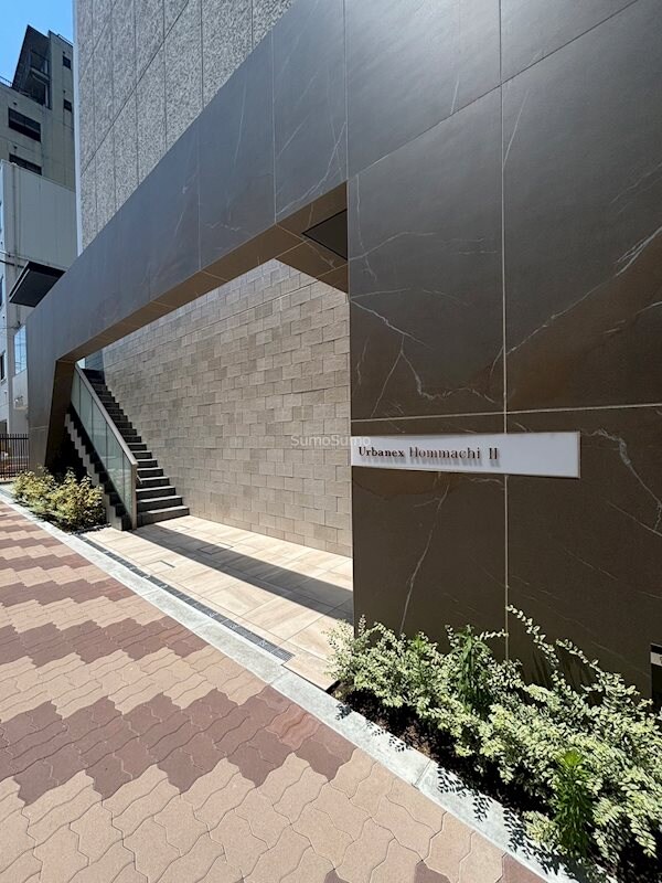 本町駅 徒歩2分 4階の物件外観写真