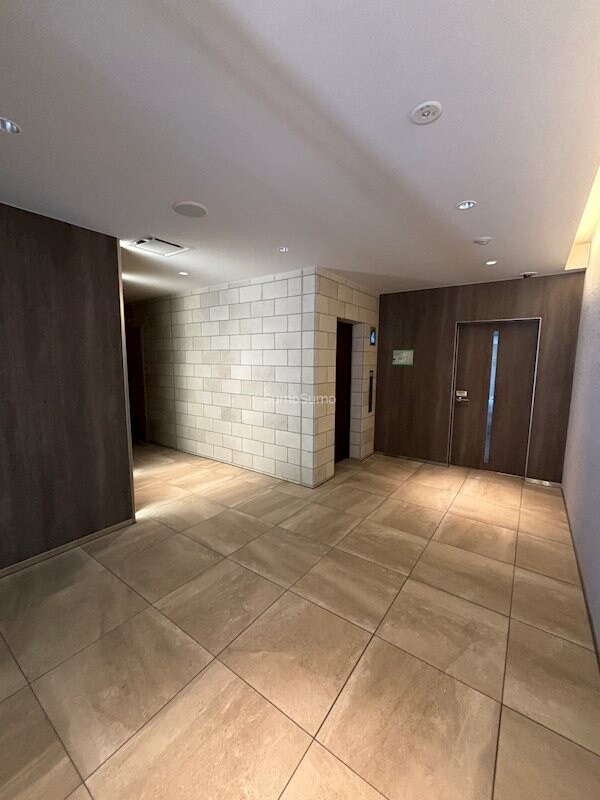 本町駅 徒歩2分 4階の物件外観写真