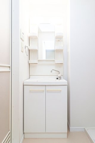 サヴォイスタジオスイーツの物件内観写真