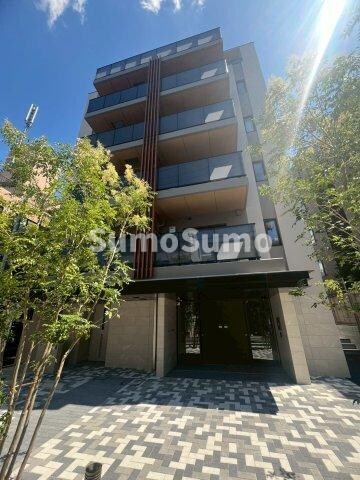 リビオメゾン東北沢の物件外観写真