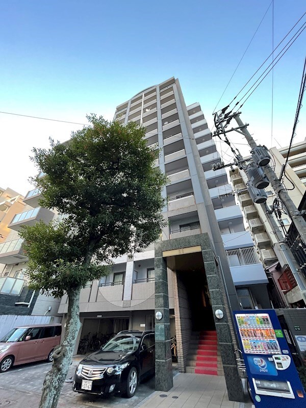 ダイナコート大濠公園ステーションの物件外観写真