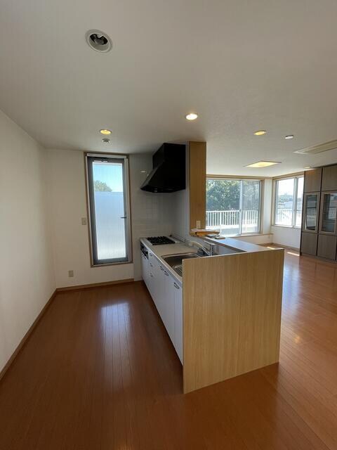 イーストヴァリュー弦巻の物件内観写真