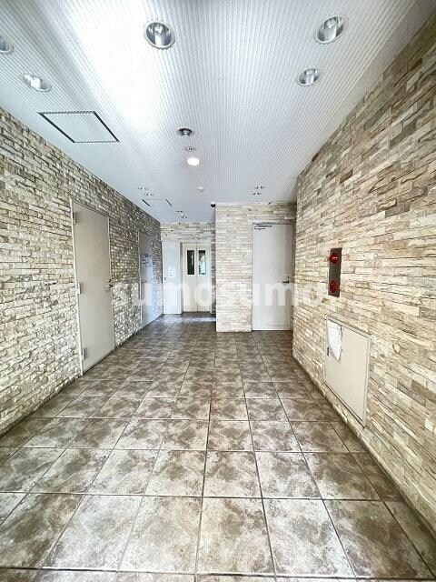 尼崎駅 徒歩2分 5階の物件外観写真