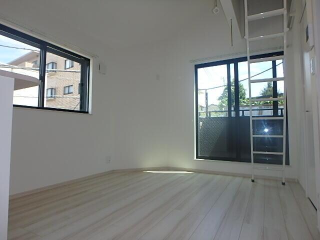 APRILE GOHONGIの物件内観写真