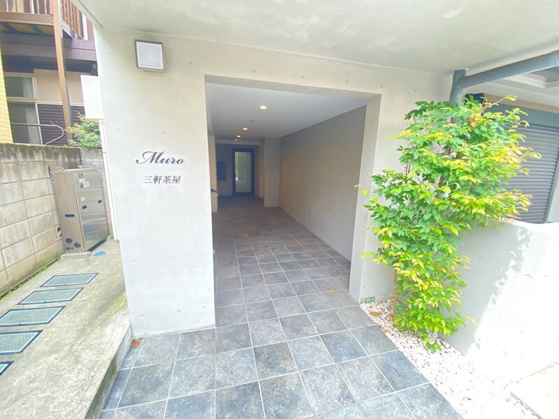 MURO三軒茶屋の物件外観写真