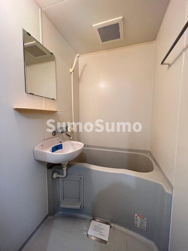 なんば駅 徒歩3分 9階の物件内観写真