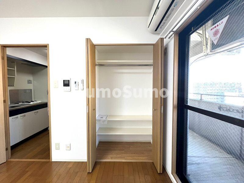 なんば駅 徒歩3分 9階の物件内観写真