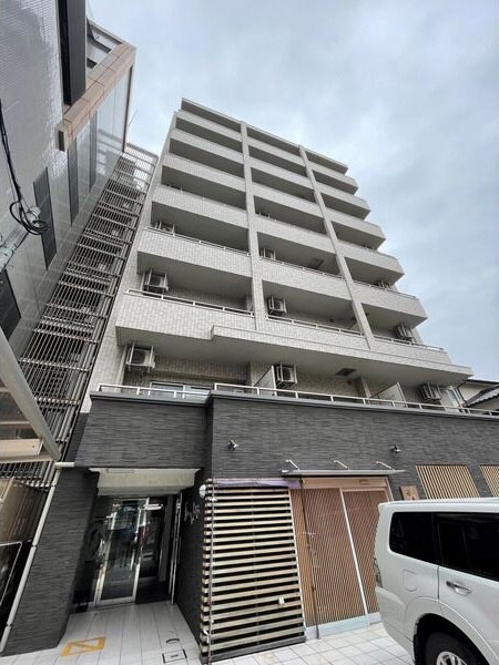 ドリーム西新の物件外観写真